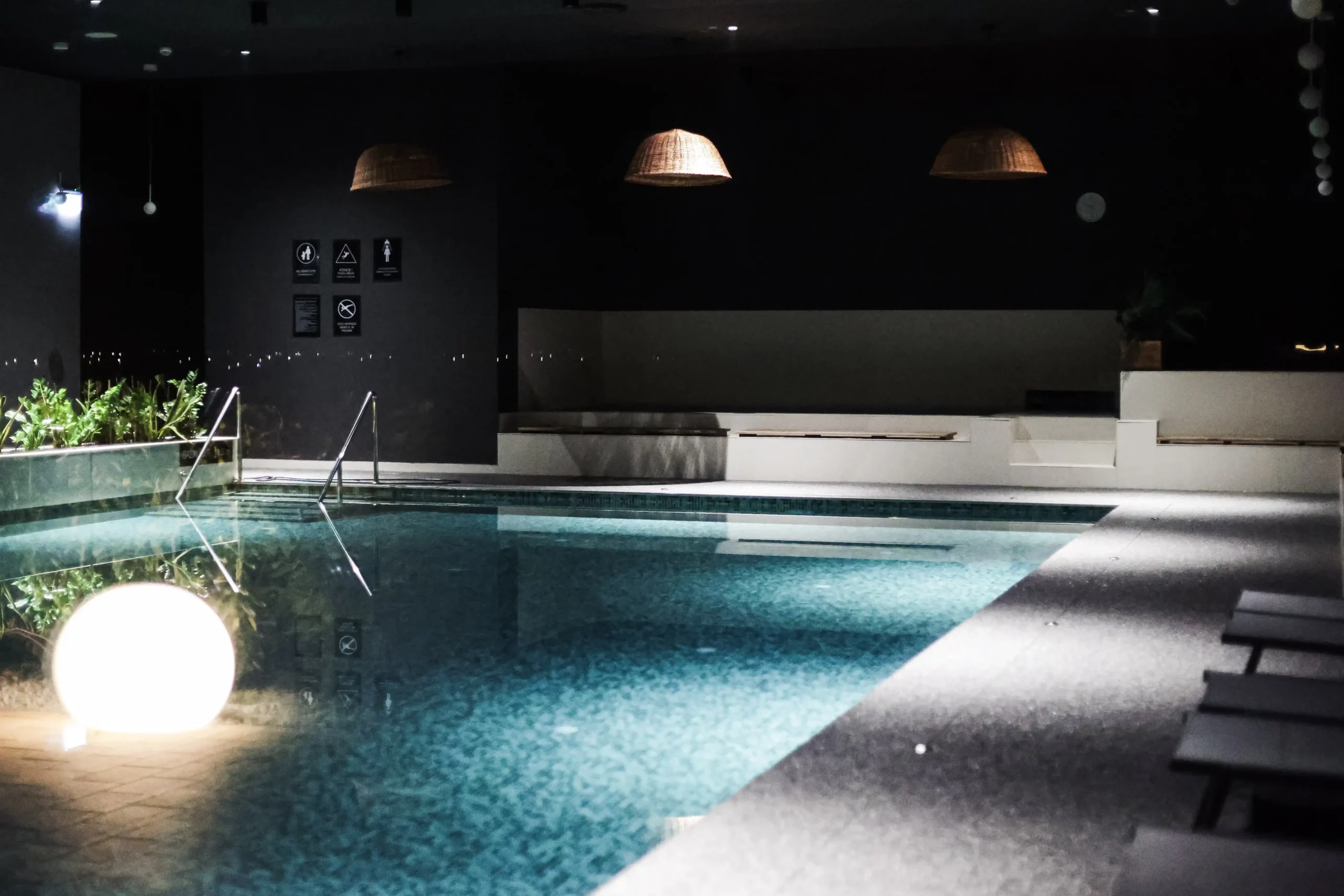 Spa 18 Bazin de înot